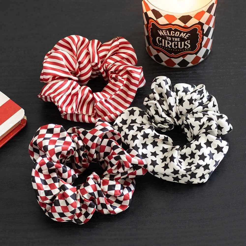 Something Different - Set of 3 Mystic Circus HaarScrunchie - Schwarz/Weiß